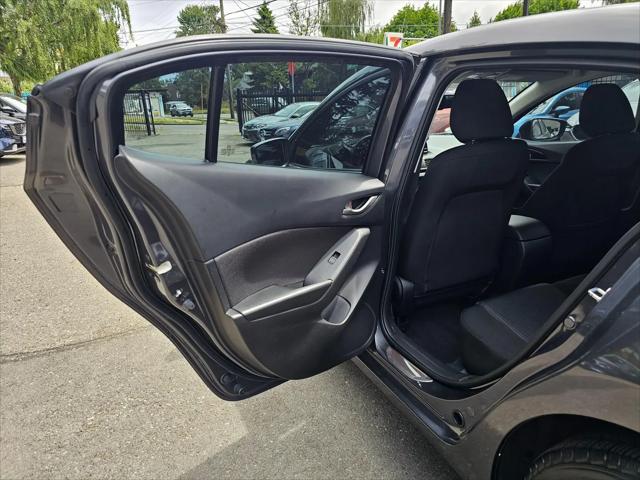 2014 Mazda Mazda3 i Touring