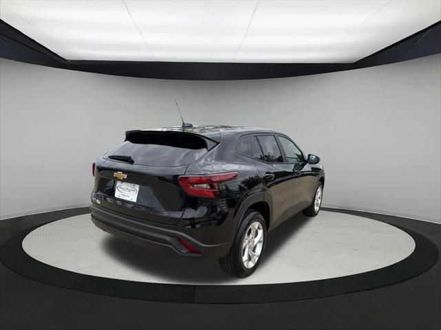 2026 Chevrolet Trax FWD LS