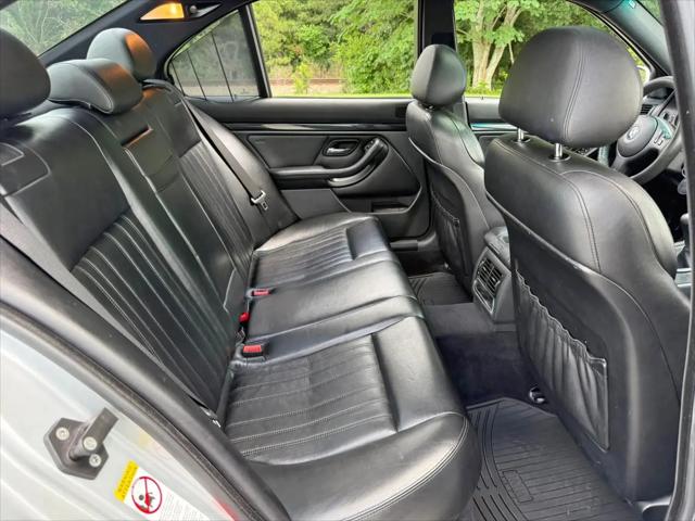 2000 BMW M5 Standard