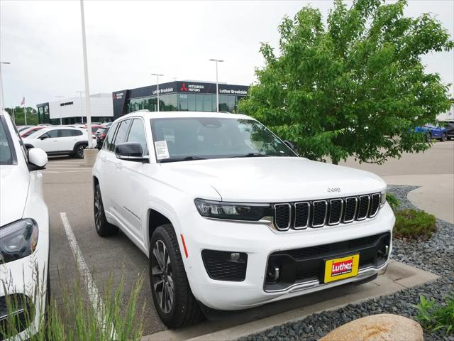 2022 Jeep Grand Cherokee Overland 4x4 for sale in Brooklyn Center, MN