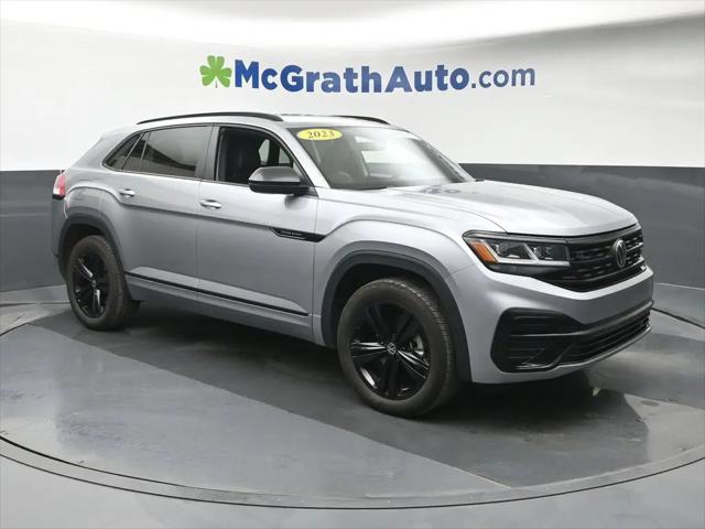2023 Volkswagen Atlas Cross Sport 2.0T SEL R-Line Black