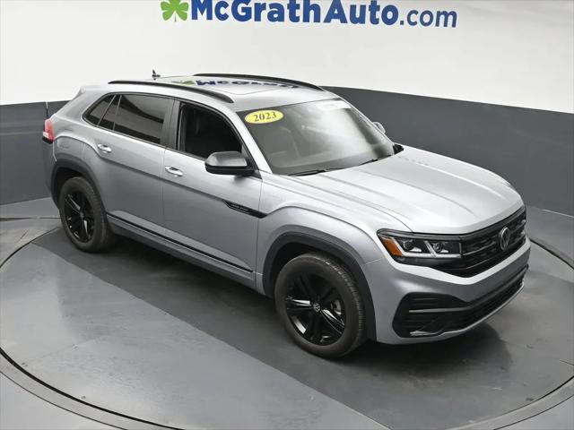 2023 Volkswagen Atlas Cross Sport 2.0T SEL R-Line Black