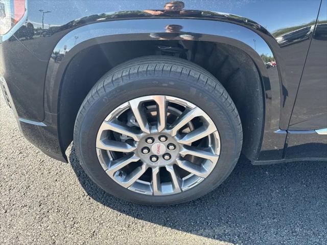 2023 GMC Acadia AWD Denali