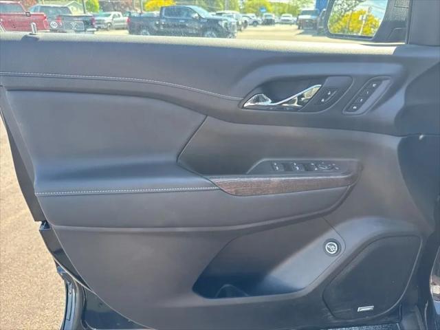 2023 GMC Acadia AWD Denali