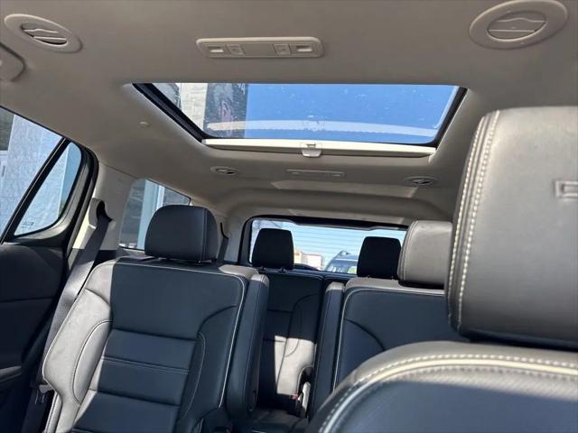 2023 GMC Acadia AWD Denali