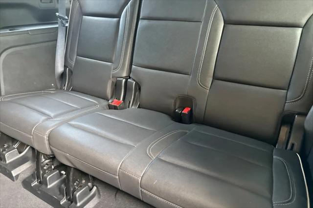 2023 GMC Yukon XL 2WD SLT