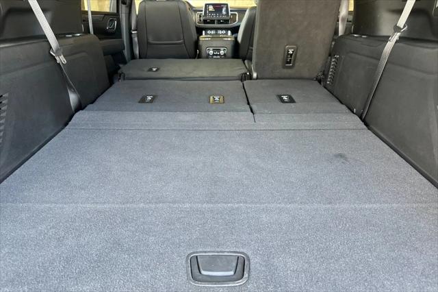 2023 GMC Yukon XL 2WD SLT