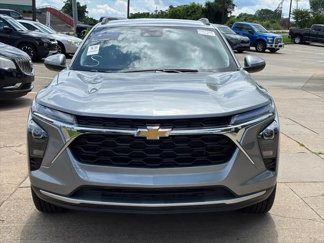 2025 Chevrolet Trax FWD LT