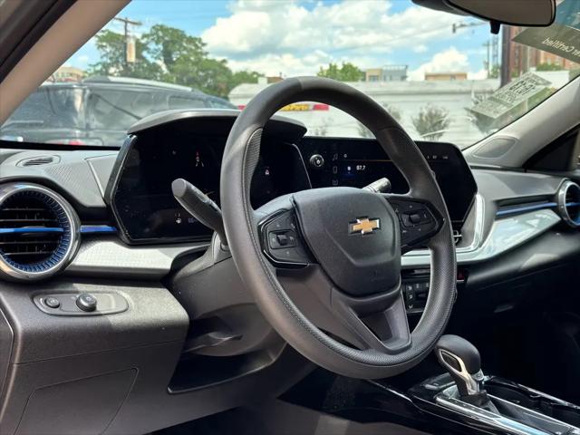 2025 Chevrolet Trax FWD LT