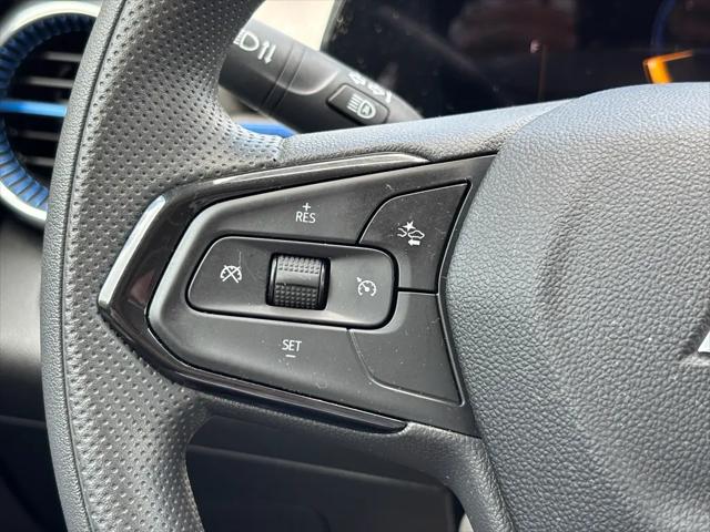 2025 Chevrolet Trax FWD LT