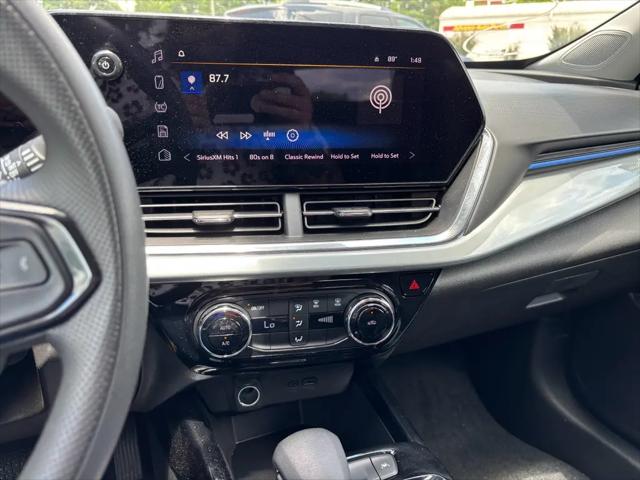 2025 Chevrolet Trax FWD LT