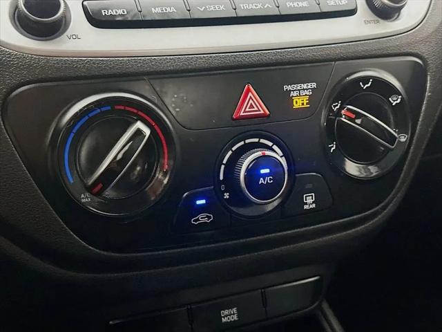 2022 Hyundai Accent SE