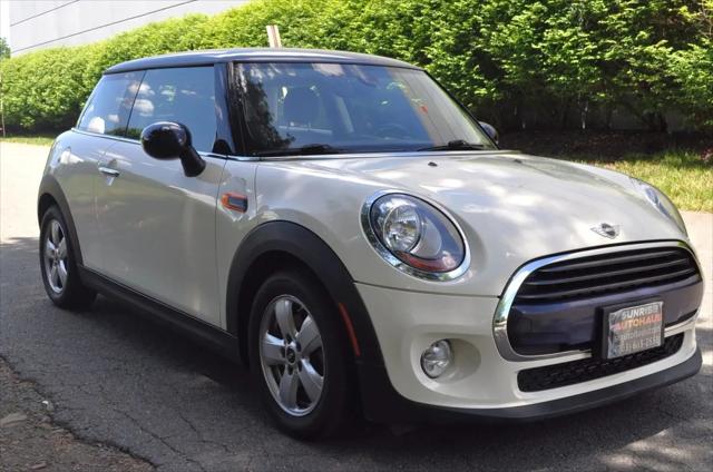 2016 MINI Hardtop Cooper