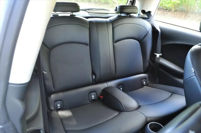 2016 MINI Hardtop Cooper