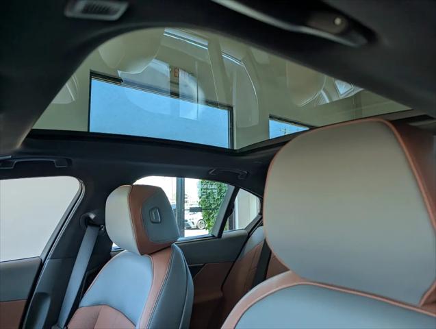 2027 BMW 5 Series 550e xDrive