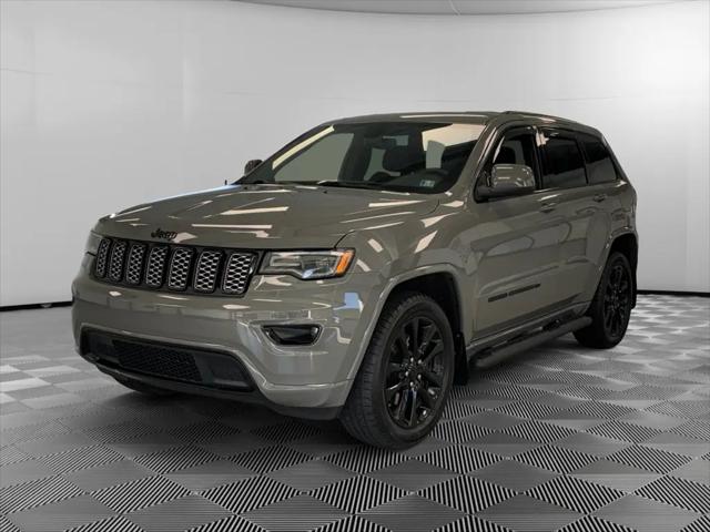 2022 Jeep Grand Cherokee Laredo X 4x4