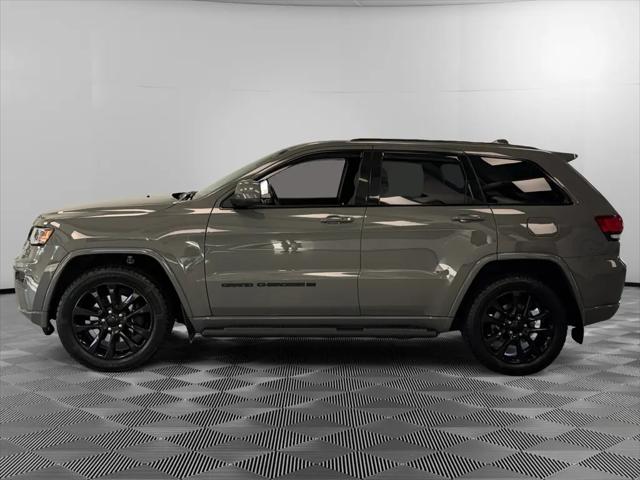 2022 Jeep Grand Cherokee Laredo X 4x4