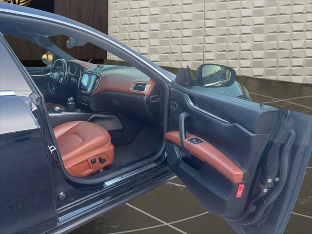 2017 Maserati Ghibli Standard