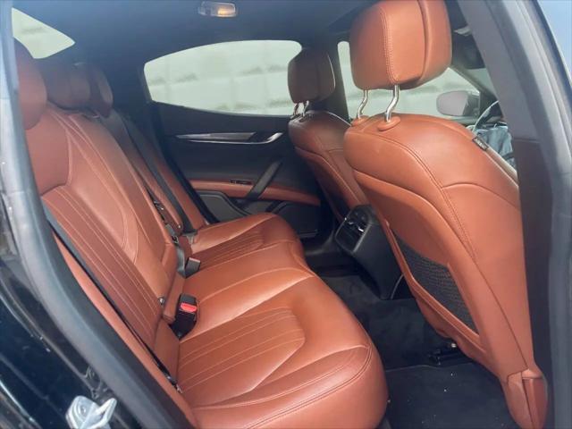 2017 Maserati Ghibli Standard