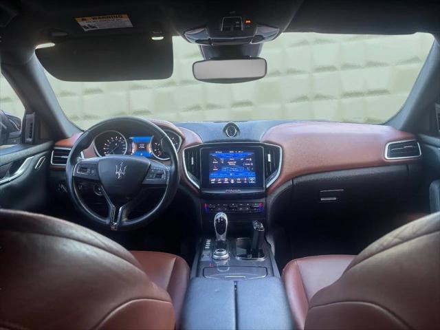 2017 Maserati Ghibli Standard