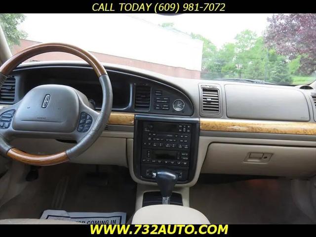 2001 Lincoln Continental Standard