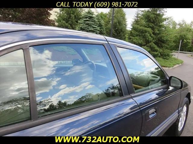 2001 Lincoln Continental Standard