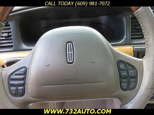 2001 Lincoln Continental Standard