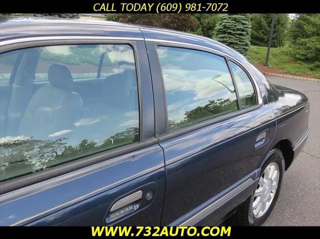 2001 Lincoln Continental Standard