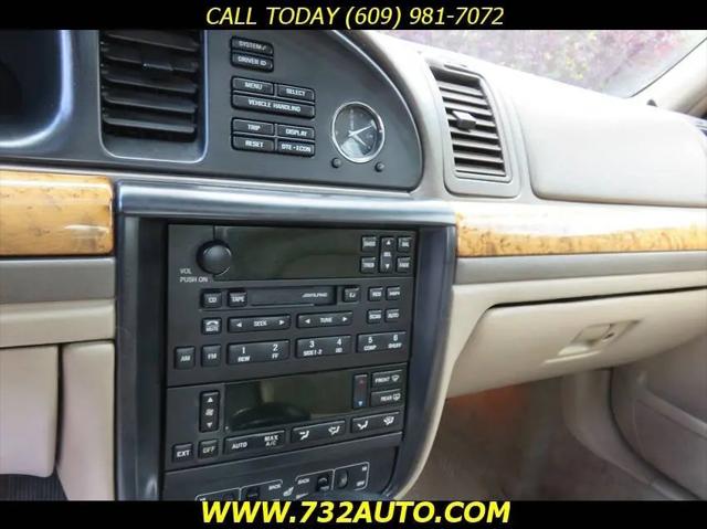 2001 Lincoln Continental Standard