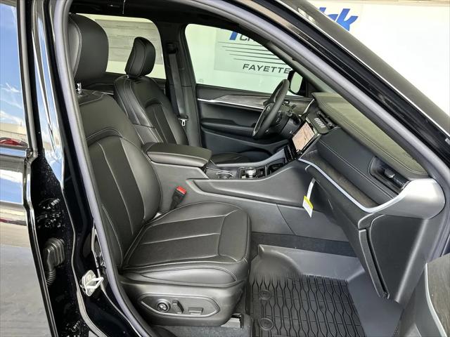 2026 Jeep Grand Cherokee Limited 4x2