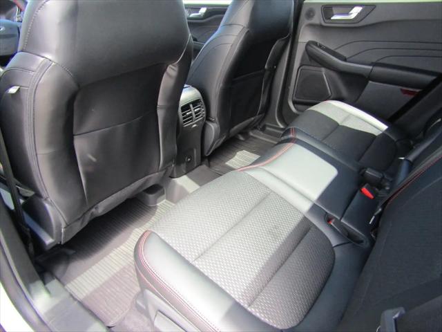 2026 Ford Escape ST-Line Select