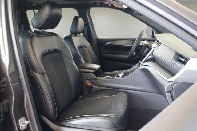 2024 Jeep Grand Cherokee L Altitude X 4x4
