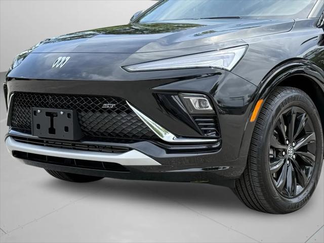 2025 Buick NV Sport Touring FWD