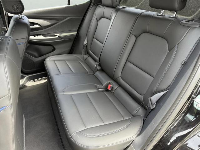 2025 Buick NV Sport Touring FWD
