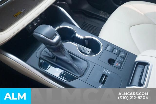 2023 Toyota Highlander L