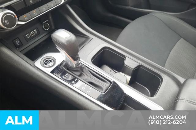 2024 Nissan Sentra SV Xtronic CVT