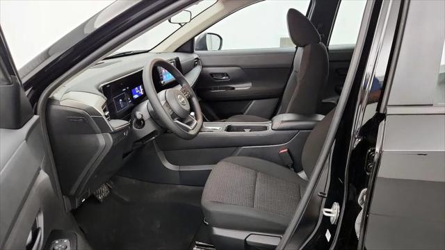 2025 Nissan Kicks S FWD