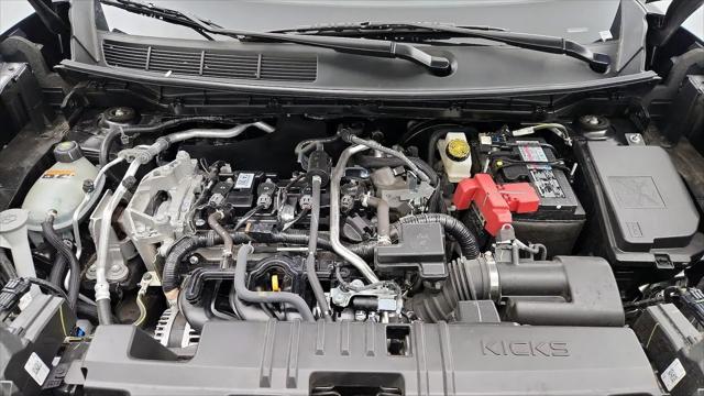 2025 Nissan Kicks S FWD
