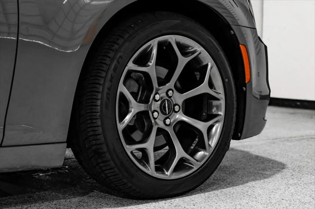 2018 Chrysler 300 300S