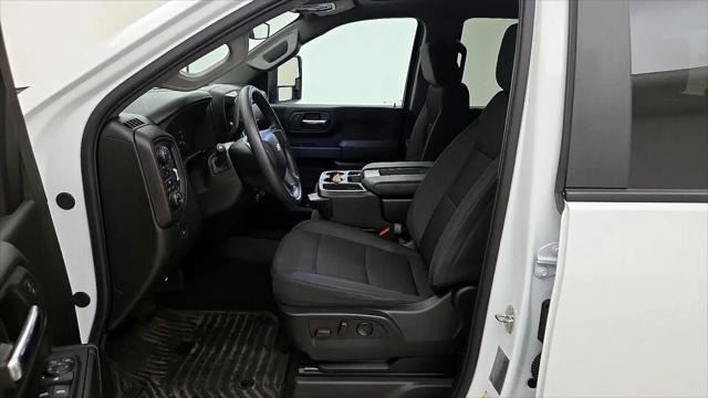 2024 Chevrolet Silverado 2500HD 4WD Crew Cab Standard Bed Custom