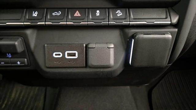 2024 Chevrolet Silverado 2500HD 4WD Crew Cab Standard Bed Custom