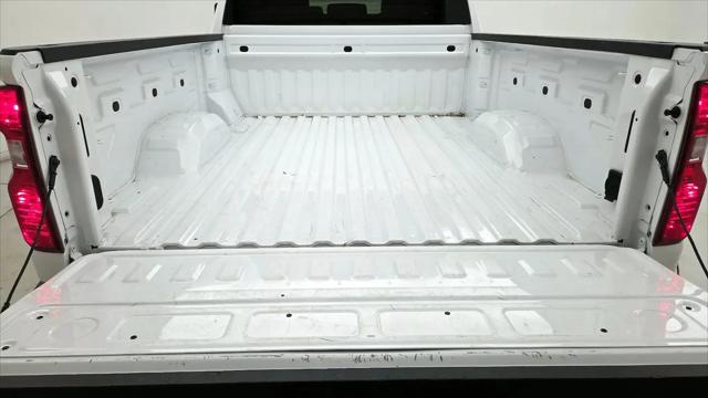 2024 Chevrolet Silverado 2500HD 4WD Crew Cab Standard Bed Custom
