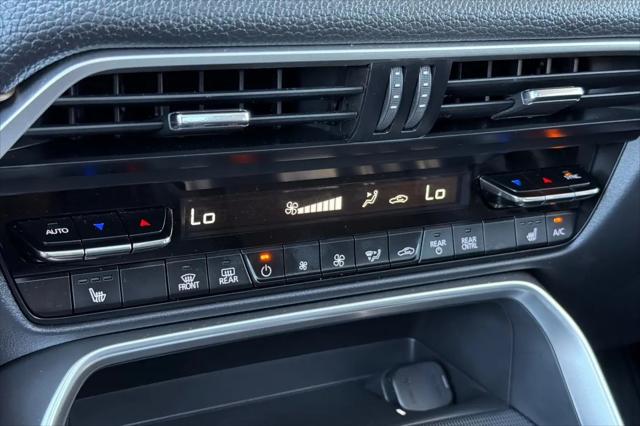 2025 Mazda CX-70 Premium Package