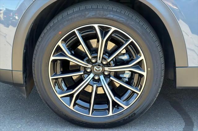 2025 Mazda CX-70 Premium Package