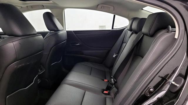 2024 Lexus ES 300h ES 300h
