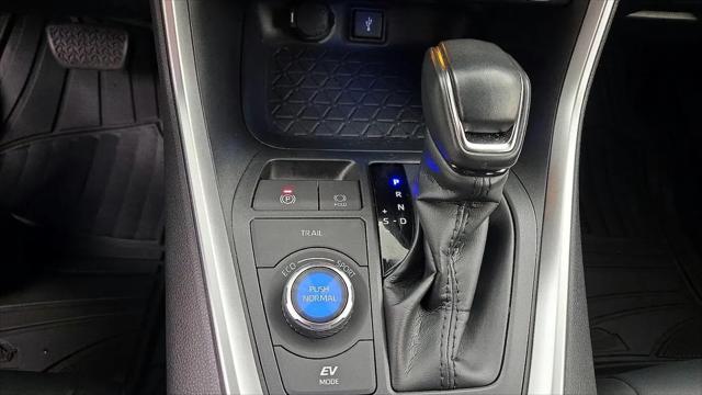 2020 Toyota RAV4 Hybrid XSE