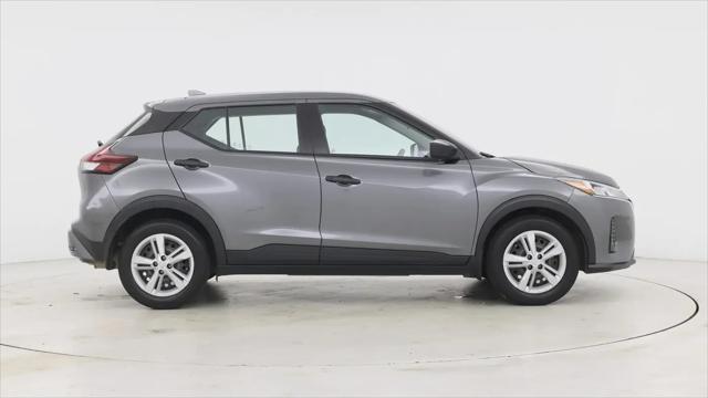 2023 Nissan Kicks S Xtronic CVT