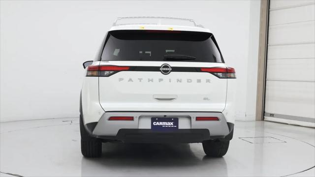 2023 Nissan Pathfinder SL FWD