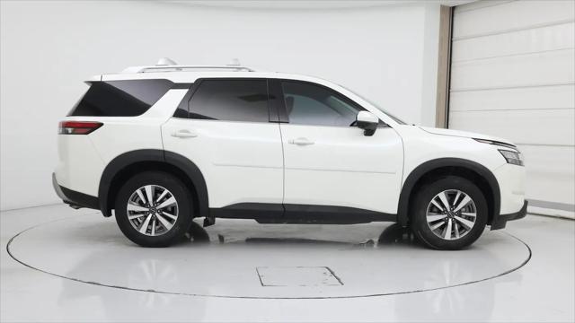 2023 Nissan Pathfinder SL FWD