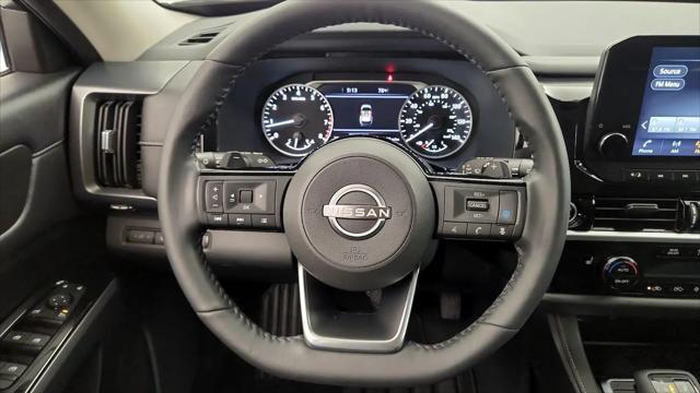 2023 Nissan Pathfinder SL FWD